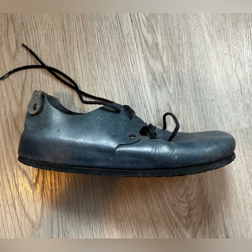 Birkenstock Montana Navy Leather Flats